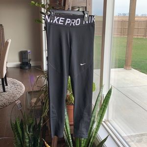 Nike Pro Dri-Fit Cropped Leggings Black size M
